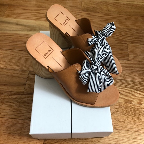 Dolce Vita Amber Lace Up Heels - Picture 4 of 14